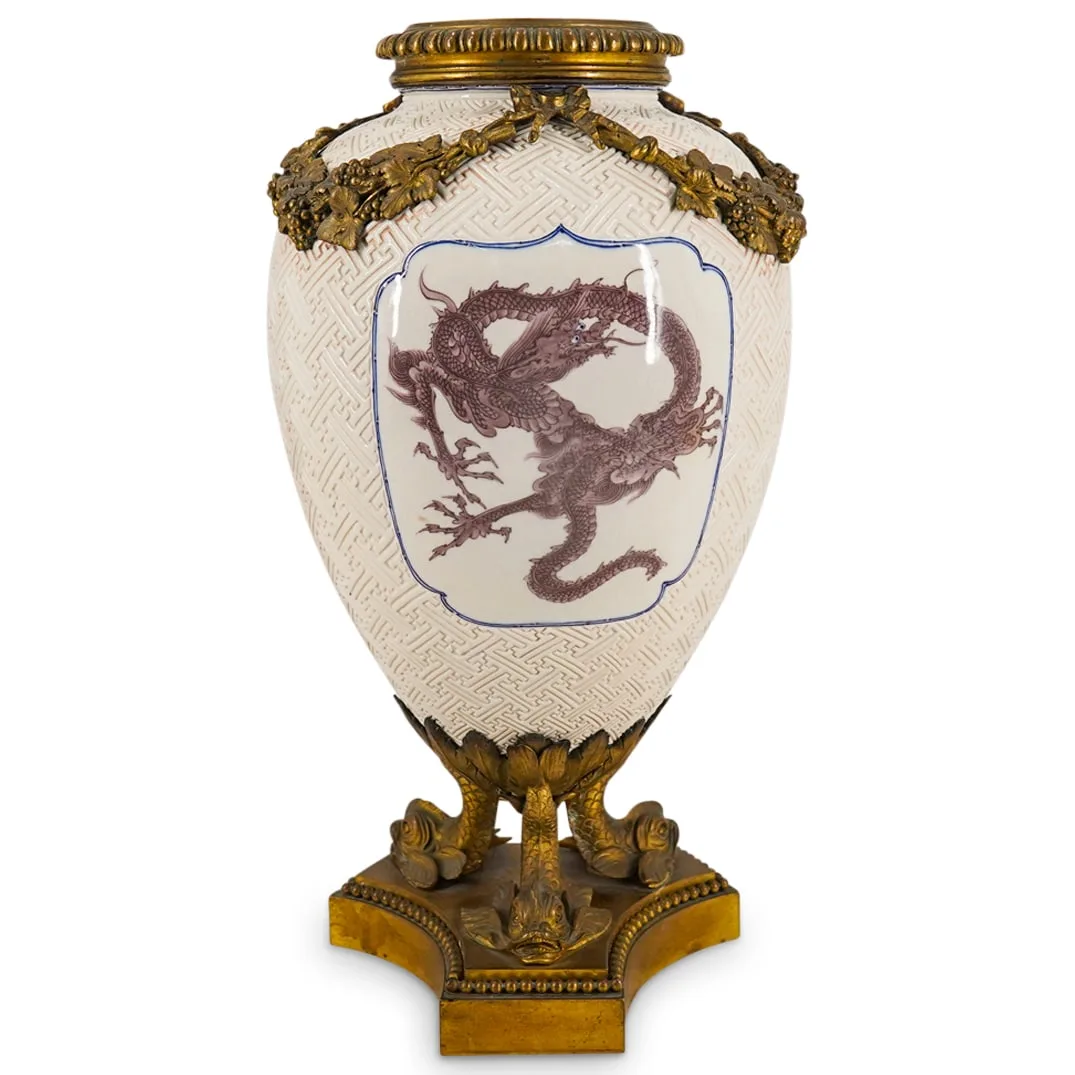 Makuzu Kozan, (Japanese:1842-1916) Porcelain Urn