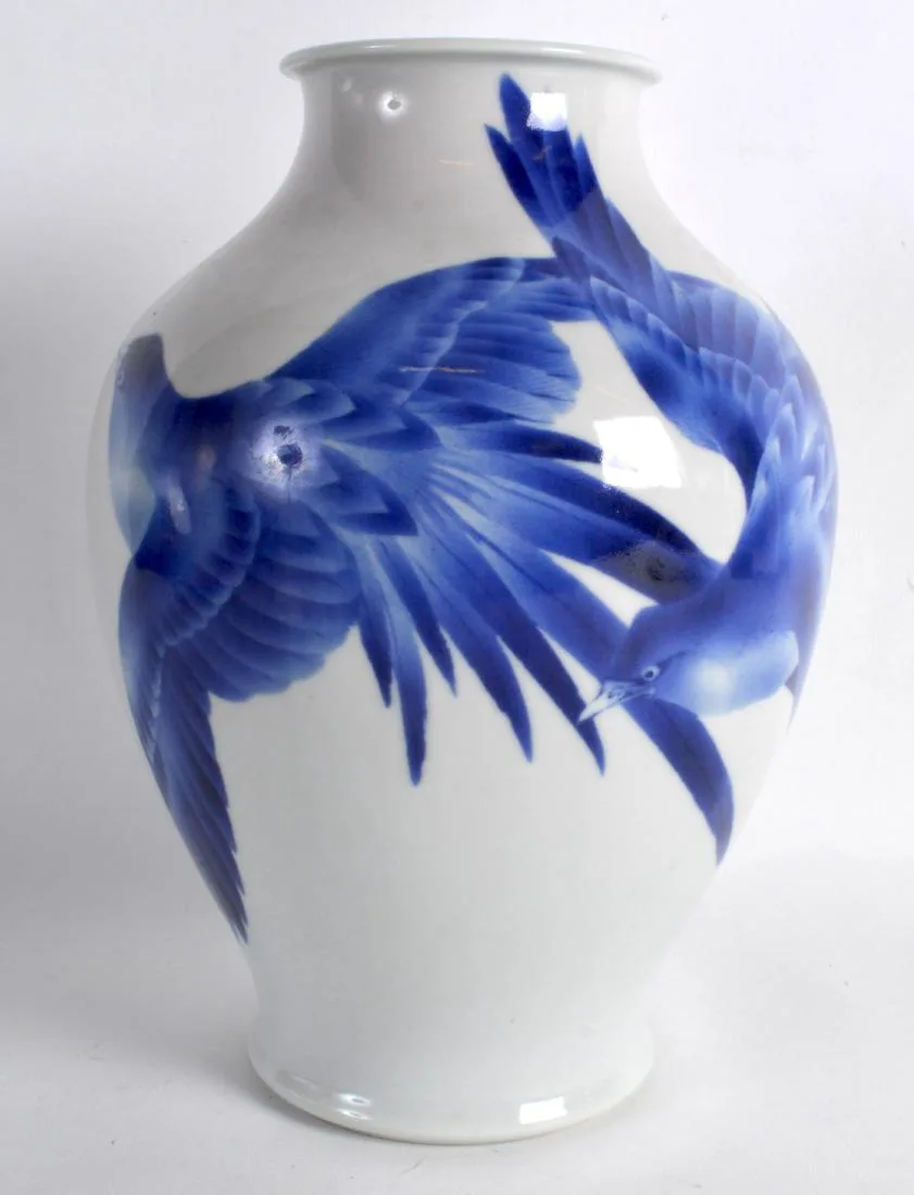 A LOVELY EARLY 20TH CENTURY JAPANESE MEIJI PERIOD