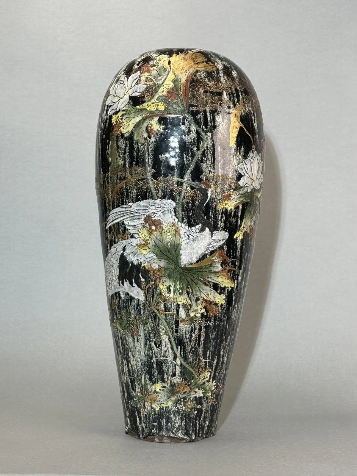 Japanese Studio Porcelain Vase of Lotus Crane Scene,Meiji Period